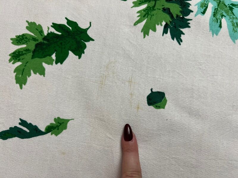 1950's Green Leaves & Acorn Print Tablecloth