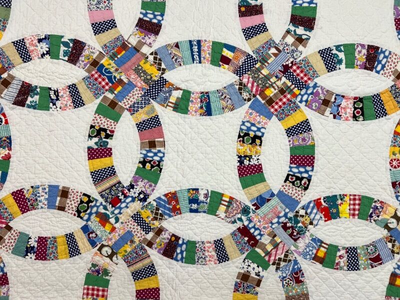 Handmade 1940's Double Wedding Ring Quilt